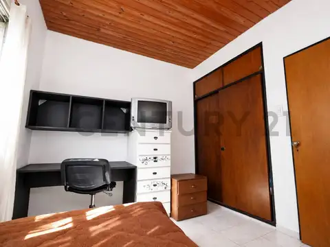 Casa en venta en Gonnet La Plata con 4 dormitorios