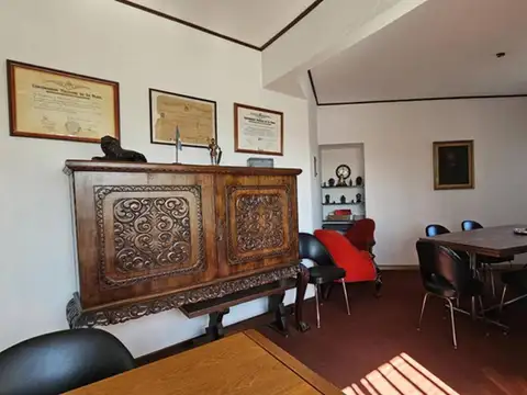 Oficina en Venta 60 años