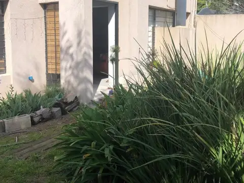 CASA EN VENTA BARRIO ROBLES DEL MONARCA. LA LONJA. PILAR