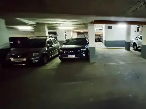 Cochera en venta en centro de Martinez