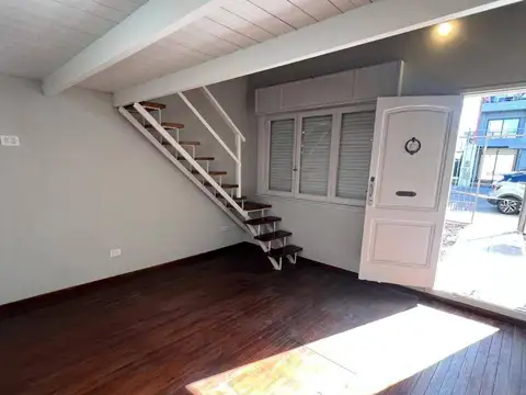 Depto Tipo Casa 3 ambientes con 1 baño
