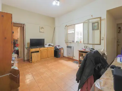 Mariano Acha al 2400