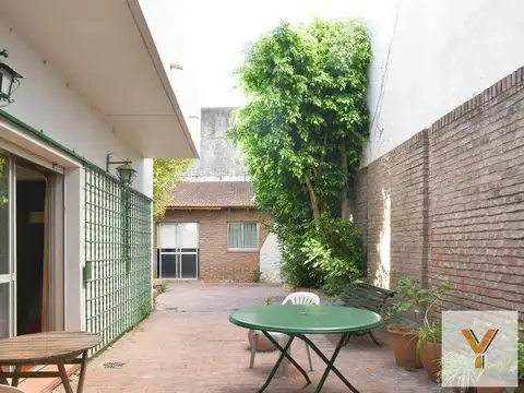 Casa en venta - 4 dormitorios 6 baños - Cochera - 400 mts2 - La Plata