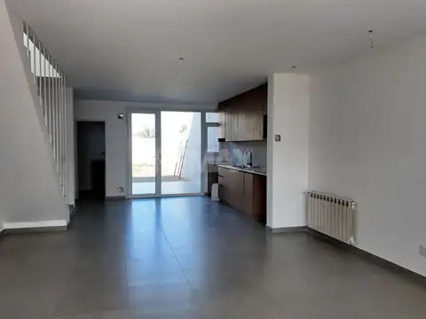Depto Tipo Casa en Venta de 3 ambientes