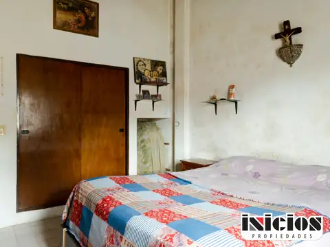 Dúplex con Amplio Jardín en Hermoso Barrio - C737