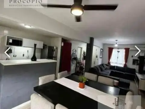 Depto Tipo Casa en Venta de 3 ambientes