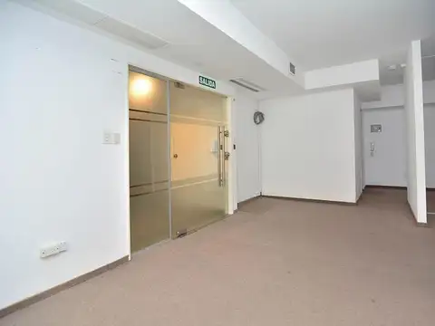 Oficina 2 ambientes con 2 baños