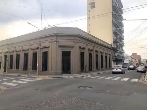 ALQUILER LOCAL COMERCIAL EN ESQUINA - PARANA