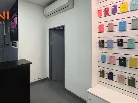 Av. Luis María Campos al 1400 | Belgrano | Local Comercial con Frente Vidriado | Alquiler