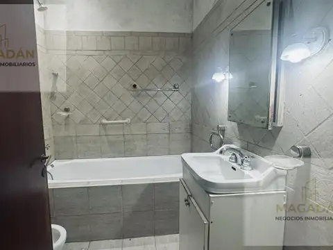 Depto Tipo Casa en Alquiler al Este