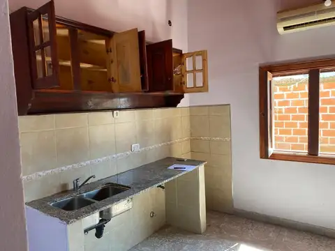 Casa en Alquiler en Virrey del Pino, $ 250.000