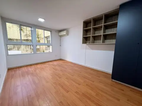 EN VENTA - OFICINA RECICLADA EN VENTA - LOURDES, ROSARIO