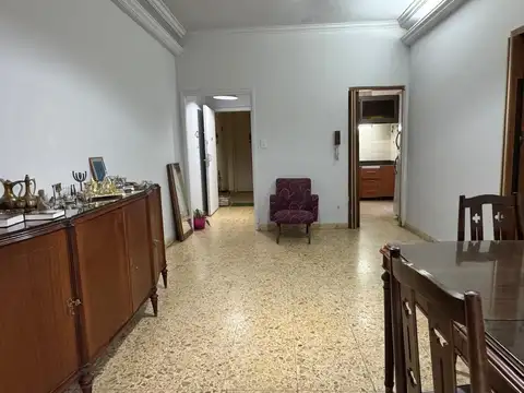 Departamento 4 ambientes con 2 baños