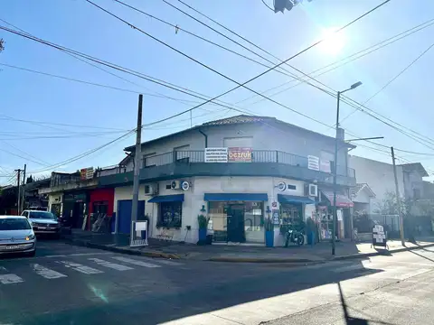 Terreno PH más 6 locales en venta en Martínez