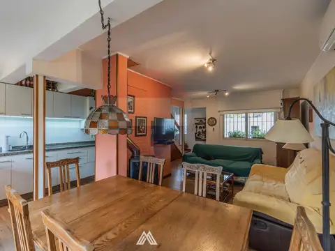 Casa 5 ambientes con 1 baño