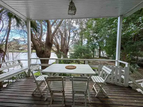 Casa 3 ambientes con 2 baños