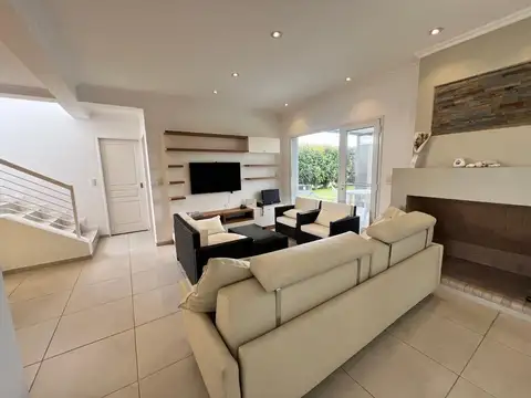 Casa en Venta en Haras Del Sur 2, USD 385.000