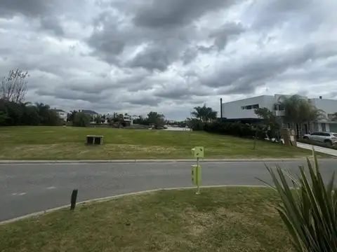 Terreno Lote  en Venta en San Benito, Villanueva, Tigre