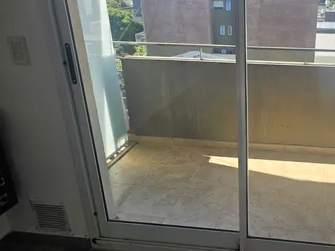 Pasco 1800, Piso 5