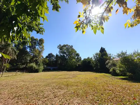 Lote en venta en Los Jazmines - Pilar del este