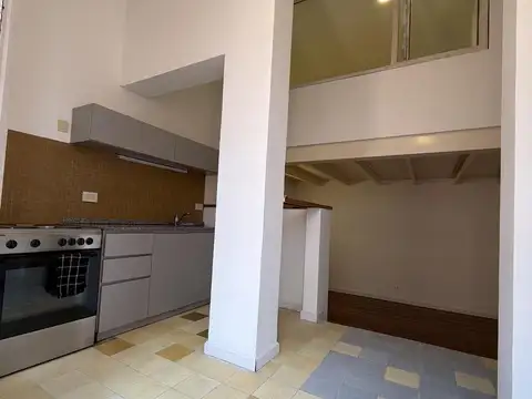 Depto Tipo Casa en Alquiler al Este