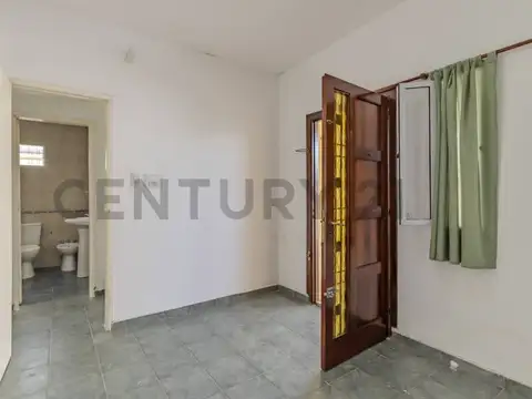 CASA EN VENTA EN VILLA ELISA CON 2 DORMITORIOS
