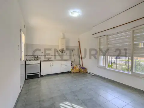CASA EN VENTA EN VILLA ELISA CON 2 DORMITORIOS