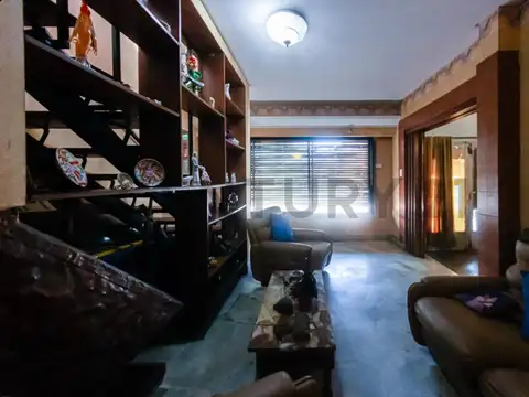 Casa en Venta con 1 cochera