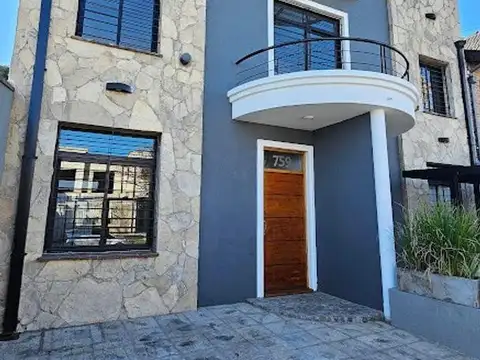 Ituzaingó Norte venta duplex 4 ambientes