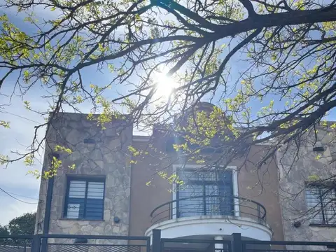 Ituzaingó Norte venta duplex 4 ambientes