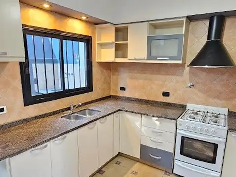 Ituzaingó Norte venta duplex 4 ambientes