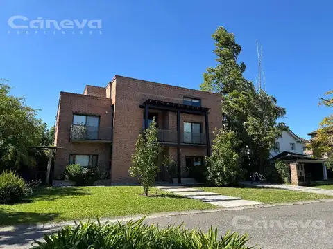 PILAR SENDEROS 1 -  DISEÑO CONTEMPORANEO**VENTA  U$D 475.000.-*