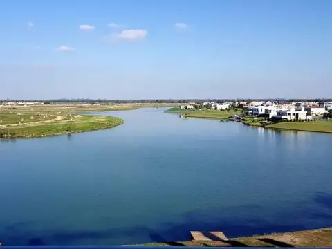 QBay Golf Nordelta 100