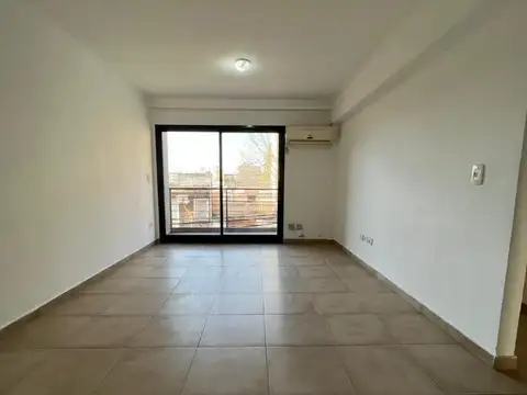 DEPARTAMENTO 3 AMBIENTES CON COCHERA