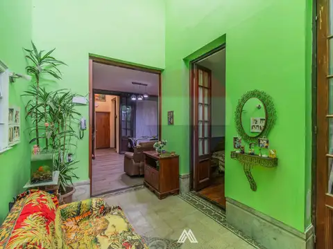 Casa 6 ambientes con 1 baño