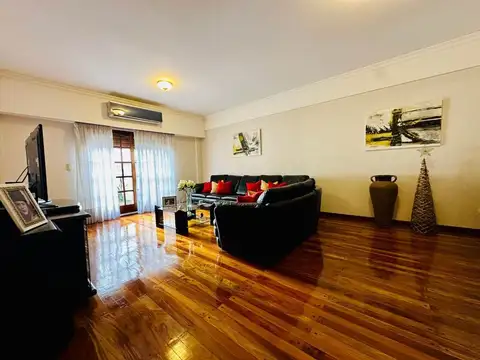 PISO EN VENTA EN LANUSITA COCHERA