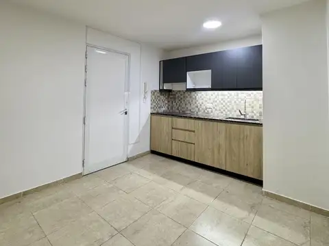 Oficina 2 ambientes con 1 baño