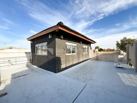 Casa 3 ambientes con 2 baños