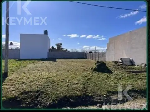 Terreno en Venta 27  mts Fondo