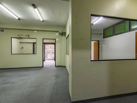 Oficina en Alquiler al Oeste