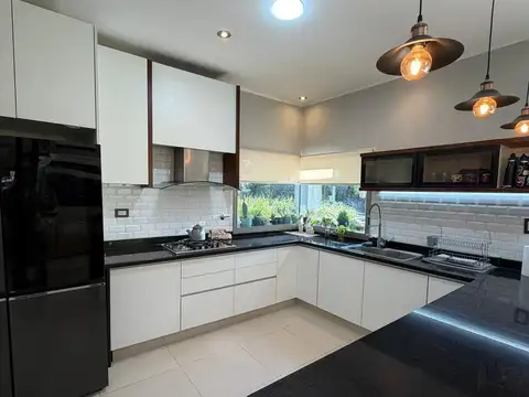 Quinta en Venta de 4 dormitorios