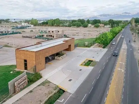 VENTA LOTE BARRIO PRIVADO LA QUEBRADA - LUJAN