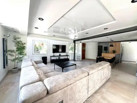 Casa en Alquiler de 5 dormitorios