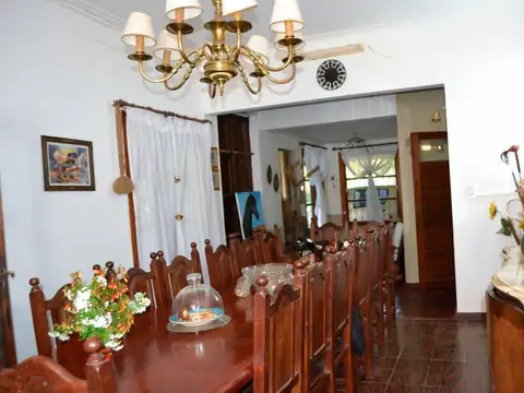 Casa quinta en venta - 3 dormitorios 3 baño 2 cocheras - 11500mts2 - Miramar