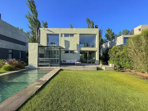 Ugarteche 500 - Los Pasos del Jockey 'Mz C Lote 4