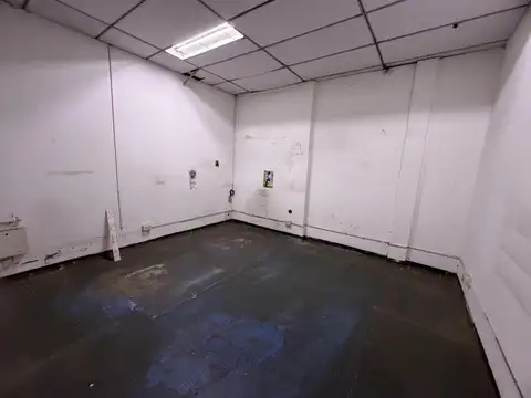 Depósito en Alquiler - 588m2 - Parque Patricios