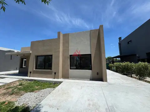 Casa en Venta 1 año