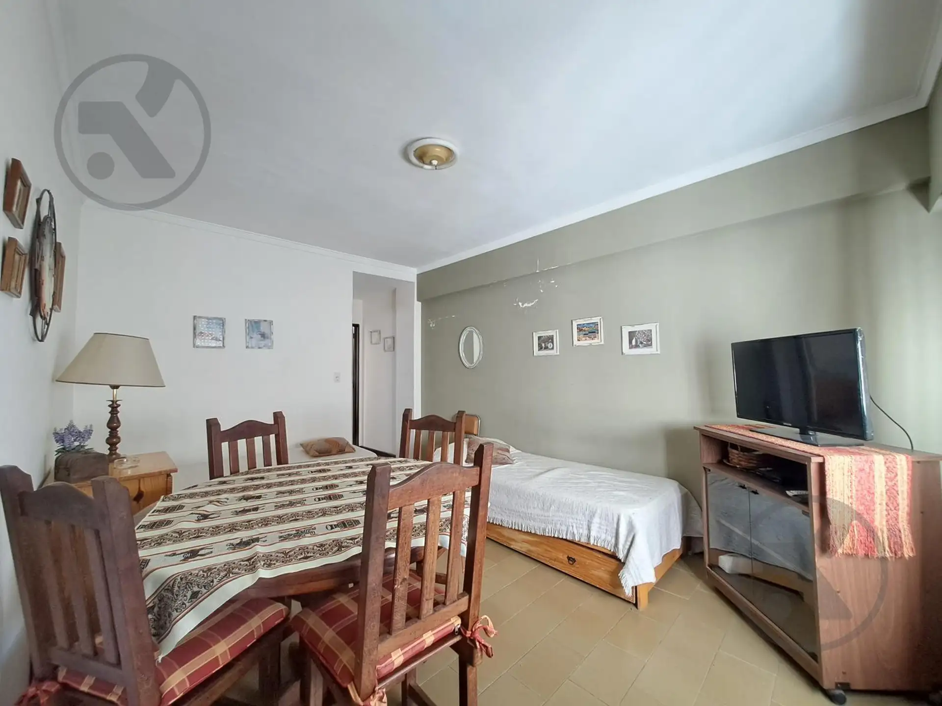 Venta departamento 2 ambientes con cocina separada