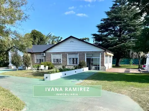 Se vende casa de 5 ambientes ideal inversores en Barrio Champagnat, Luján.