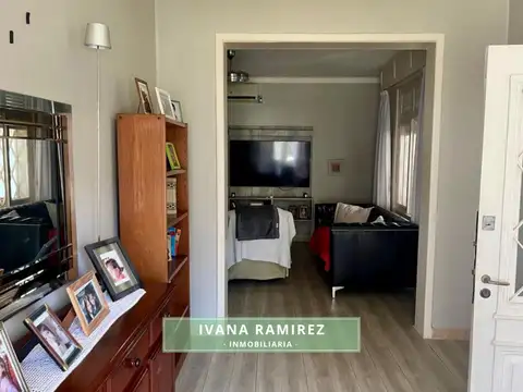 Casa 5 ambientes con 2 baños
